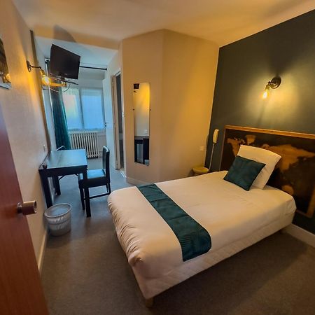 Logis Hotel Restaurant Des Voyageurs Tarnac Екстер'єр фото